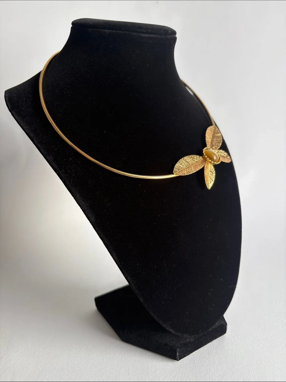 Gold Floral Collar Necklace with Cats Eye Gemstone